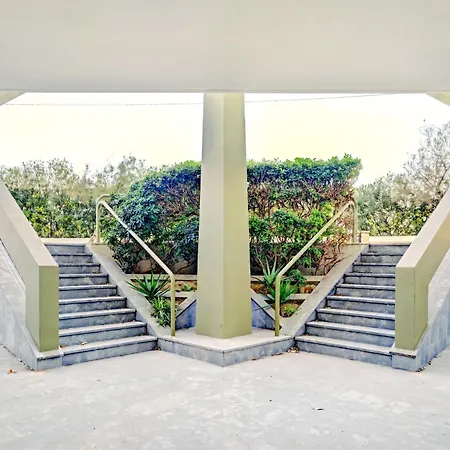 Golden Life-1 By Interhome Appartamento Balcon del Mar